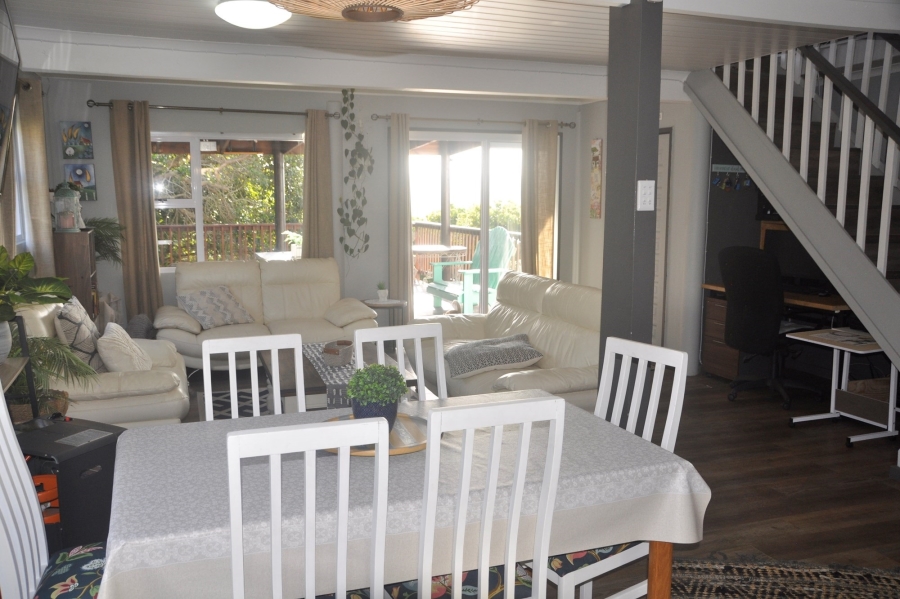 5 Bedroom Property for Sale in Fraaiuitsig Western Cape